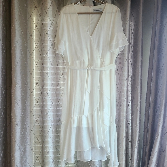 Emma & Michele Dresses & Skirts - NWT Emma & Michele graduation dress